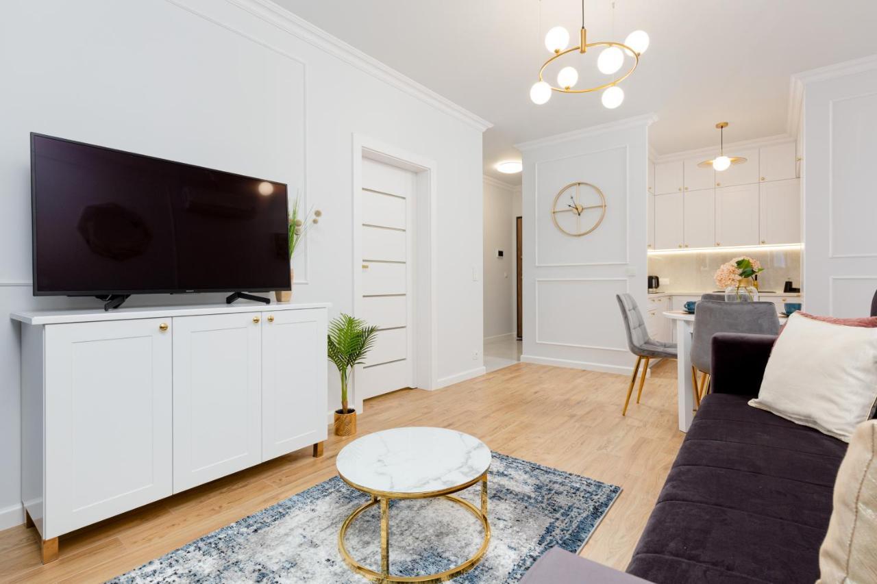Apartamenty Ogrodowa Business Wola By Renters Prestige وارسو المظهر الخارجي الصورة